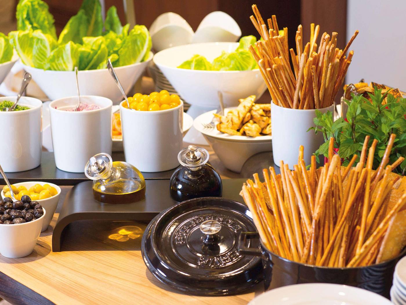 Movenpick-Hotel-Istanbul-Golden-Horn-Restaurant-58