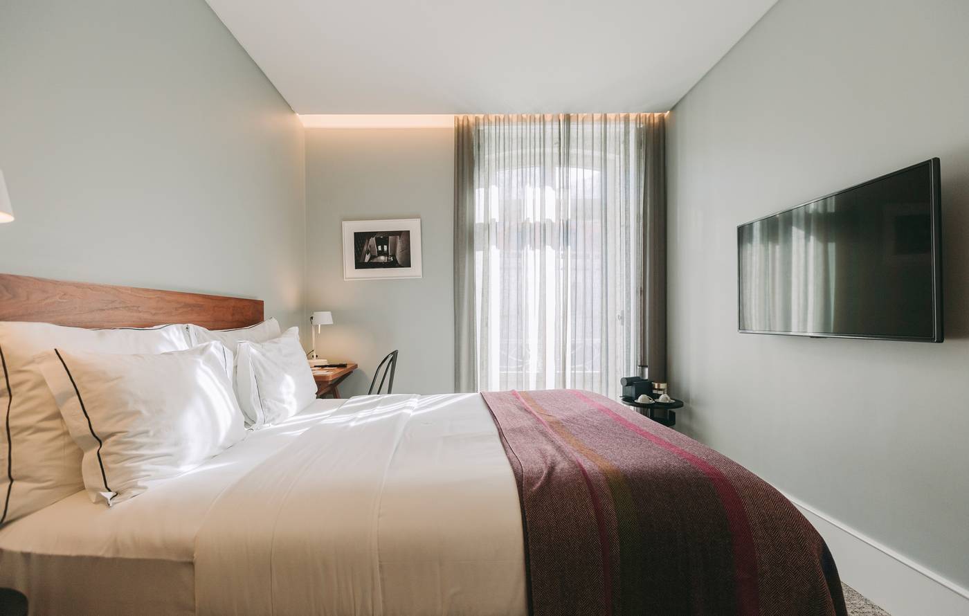 1908-Lisboa-Hotel-Room-16