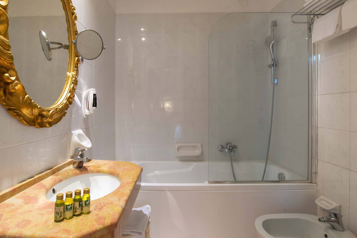 Machiavelli-Palace-Room-66