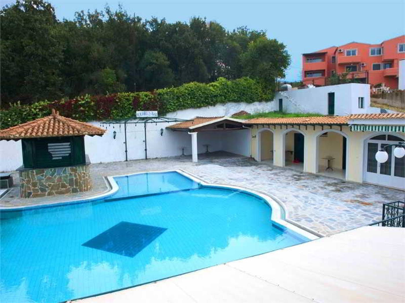 Corifo-Village-Pool-4