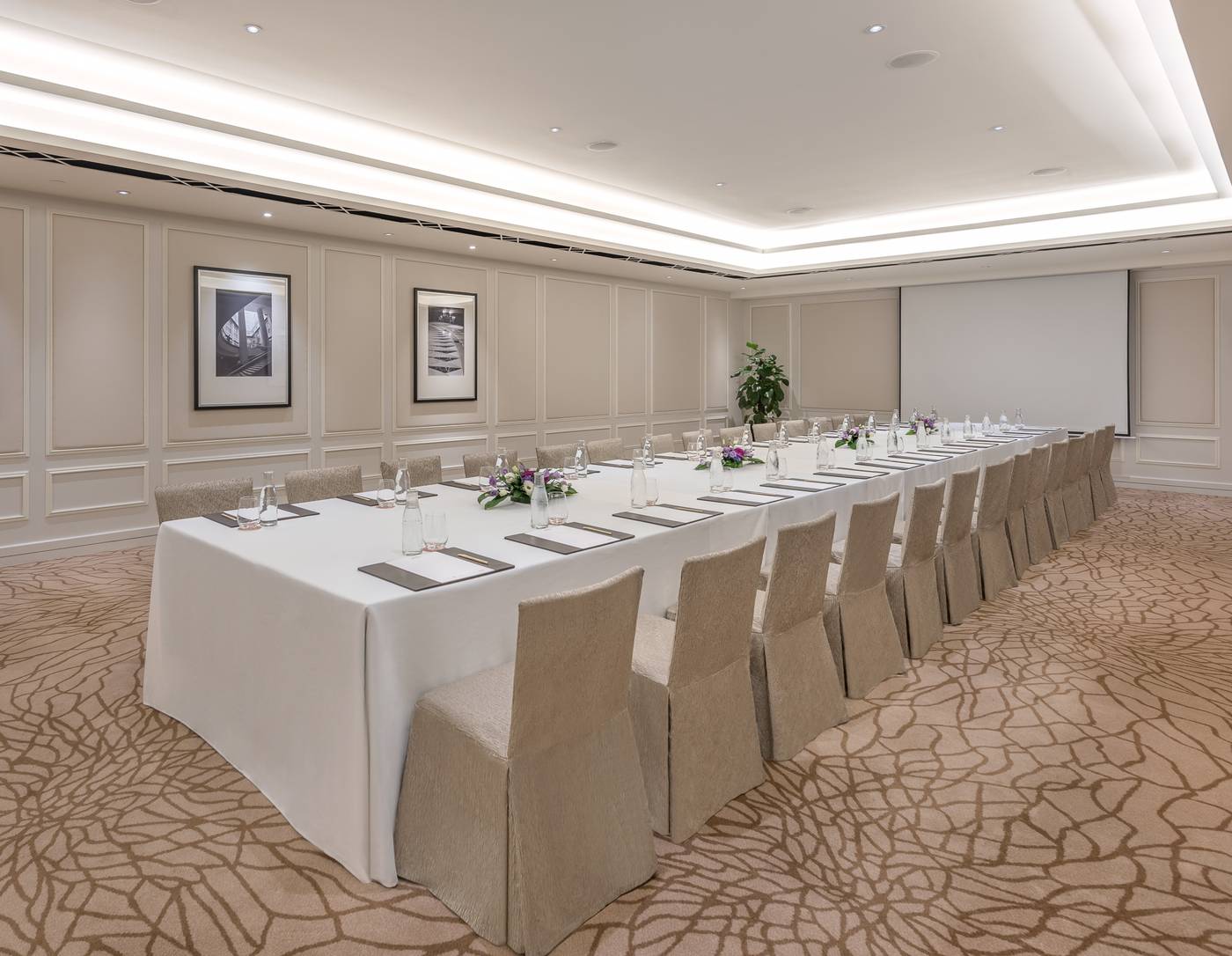 The Fullerton Hotel Singapore | £19pp Deposits