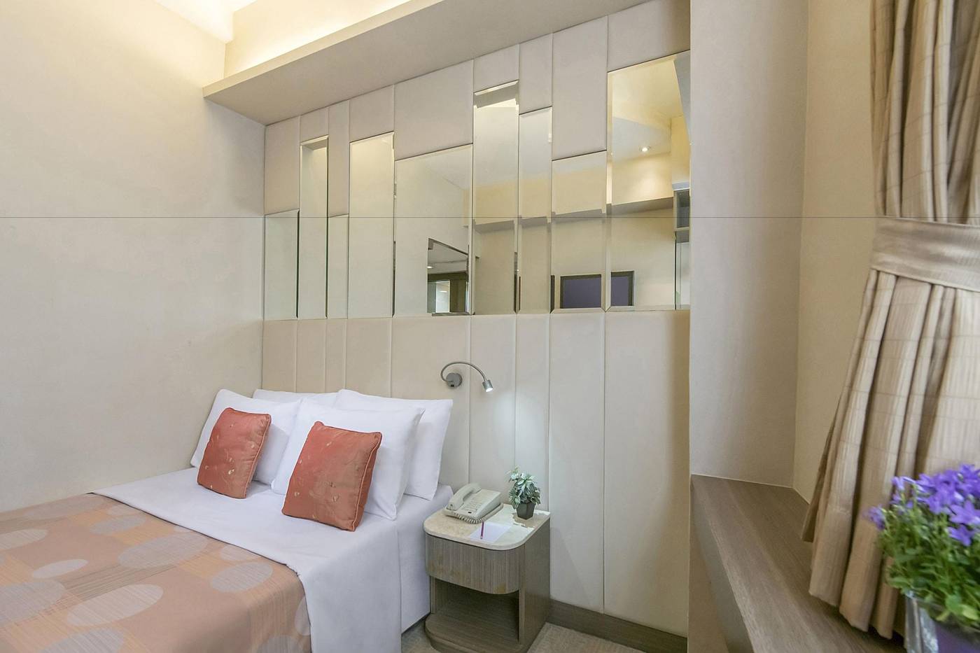 Silka-Seaview-Room-18