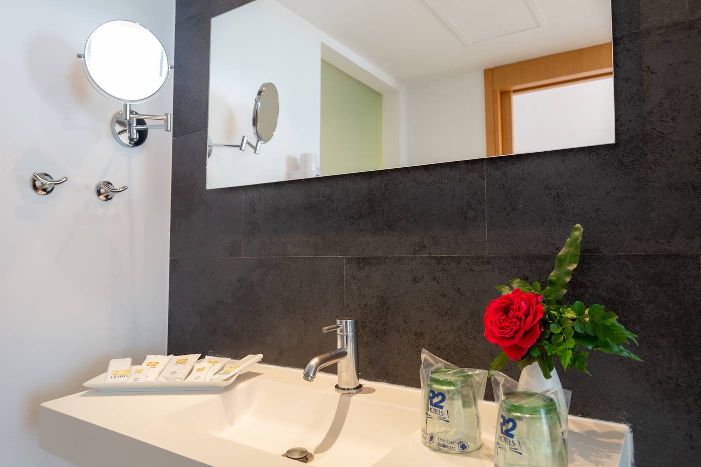 R2-Bahi-a-Design-Hotel---Spa-Wellness---Adult-Only-Room-42