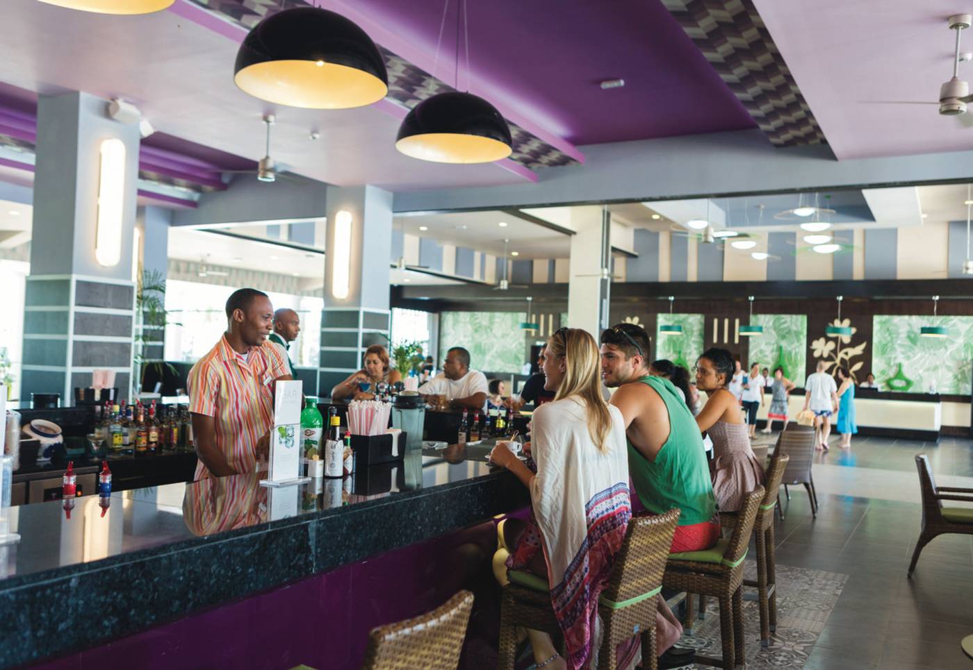 Riu-Club-Negril-All-Inclusive-Bar-34