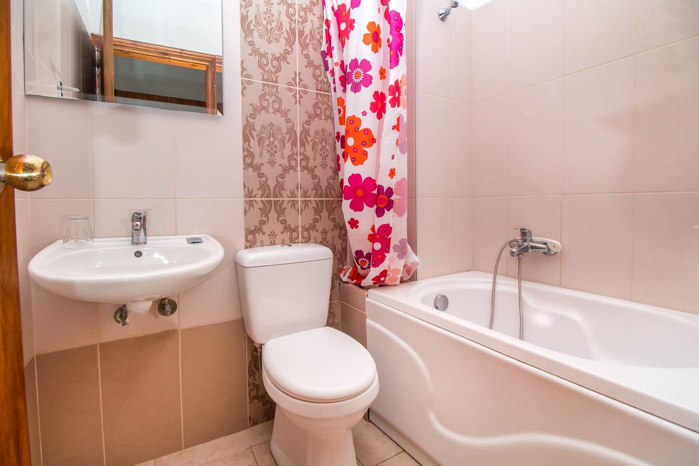 Achousa-Hotel--Room-26