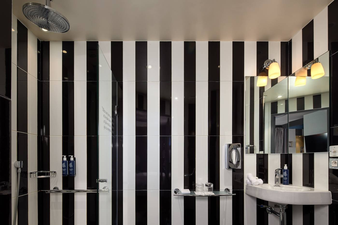 Les-Plumes-Hotel-Room-27