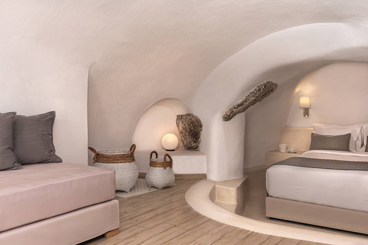 Aqua-Luxury-Suites-Room-61