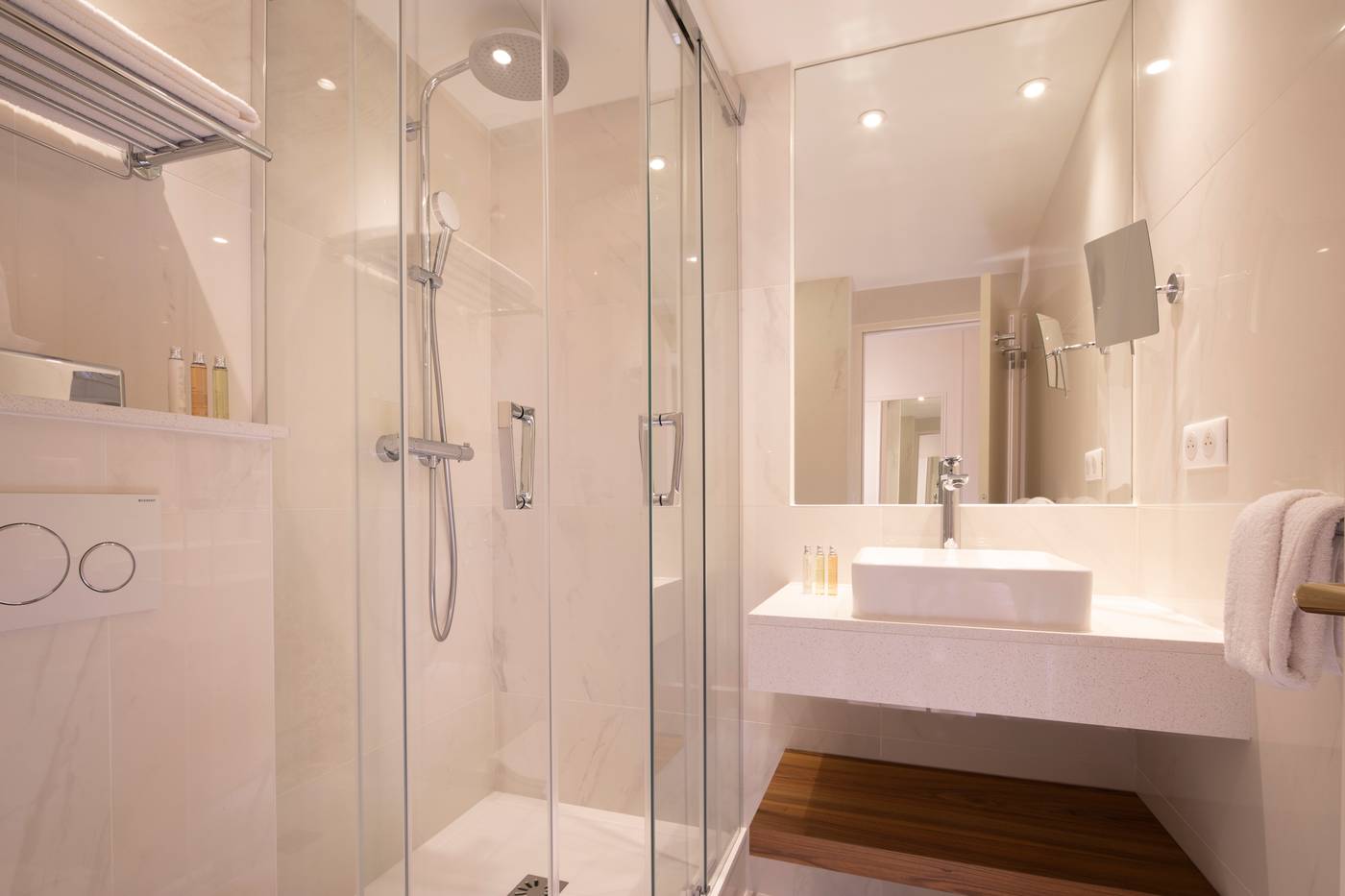 De-Suede-Saint-Germain-Room-11