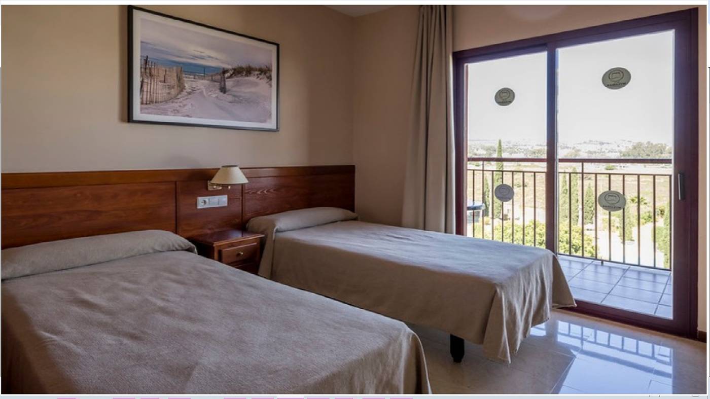 Aparthotel-Ilunion-Miramar-Room-19