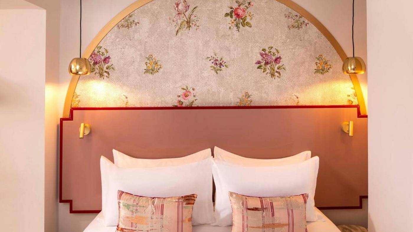 Hotel-Des-Deux-Iles---Notre-Dame-Room-21