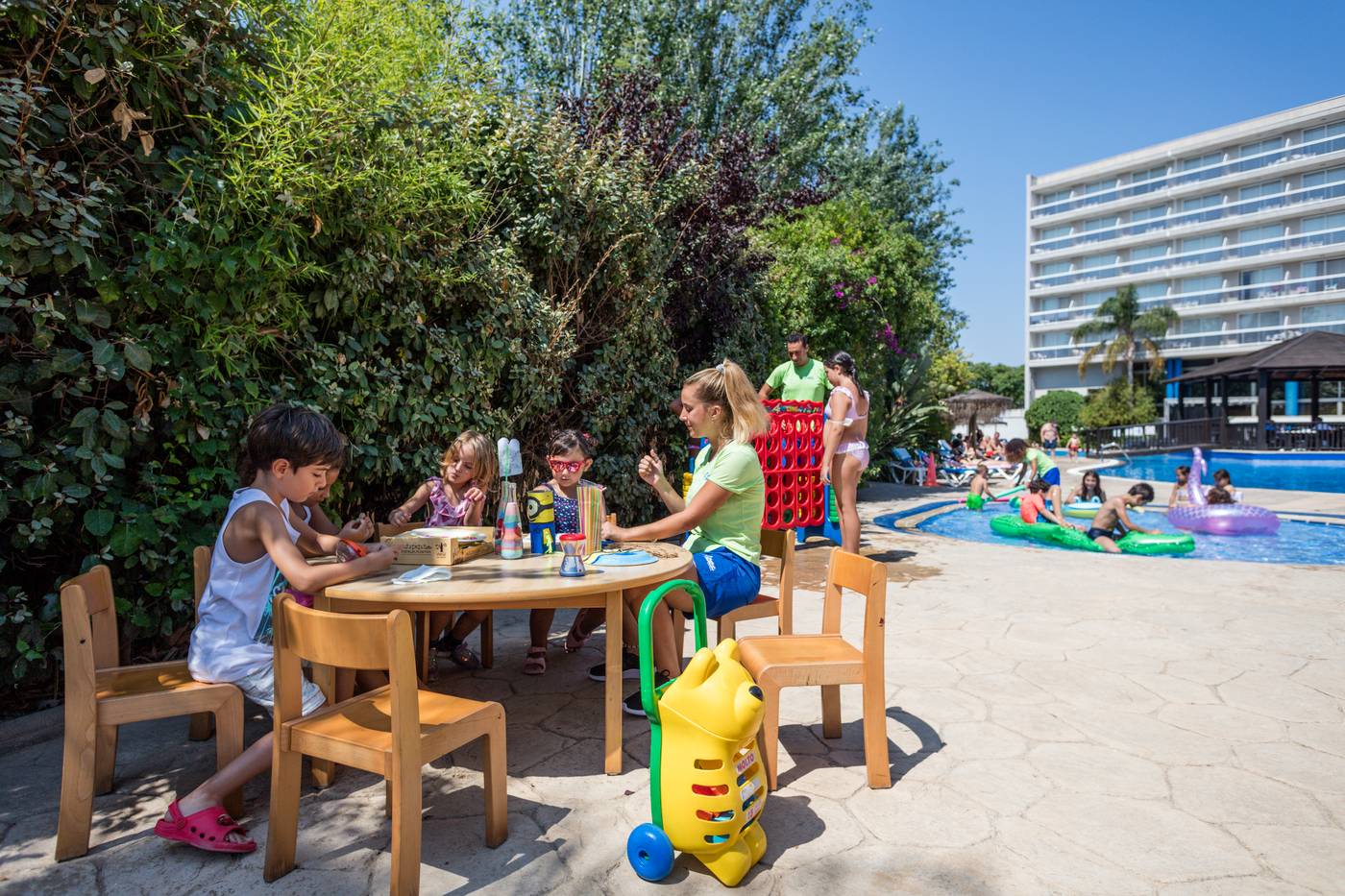 Sol-Costa-Daurada-Hotel-Sports-and-Entertainment-54