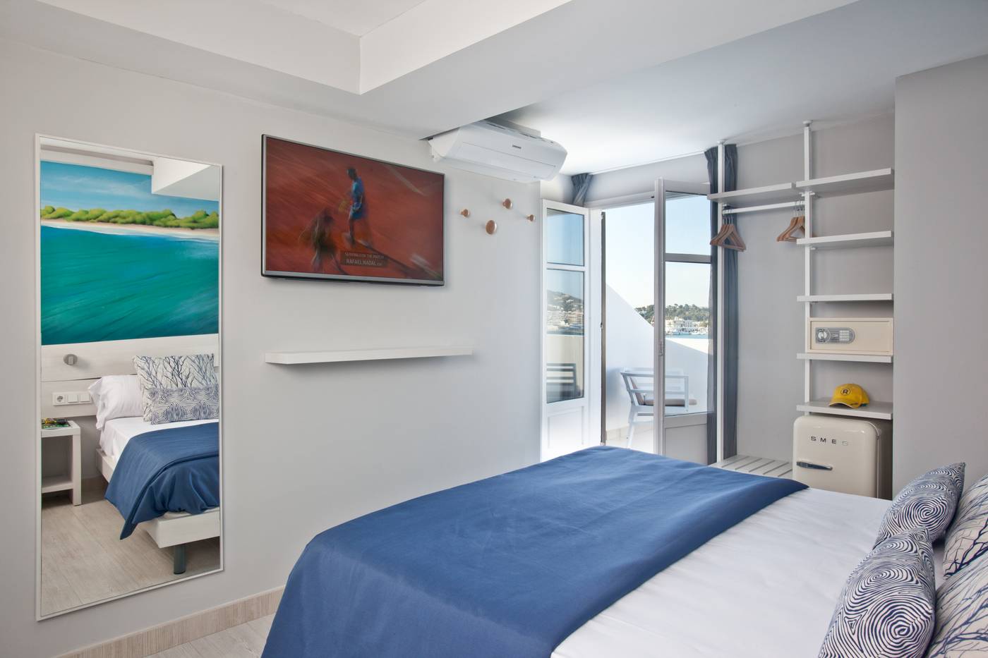 Hotel-Ryans-La-Marina-Room-17