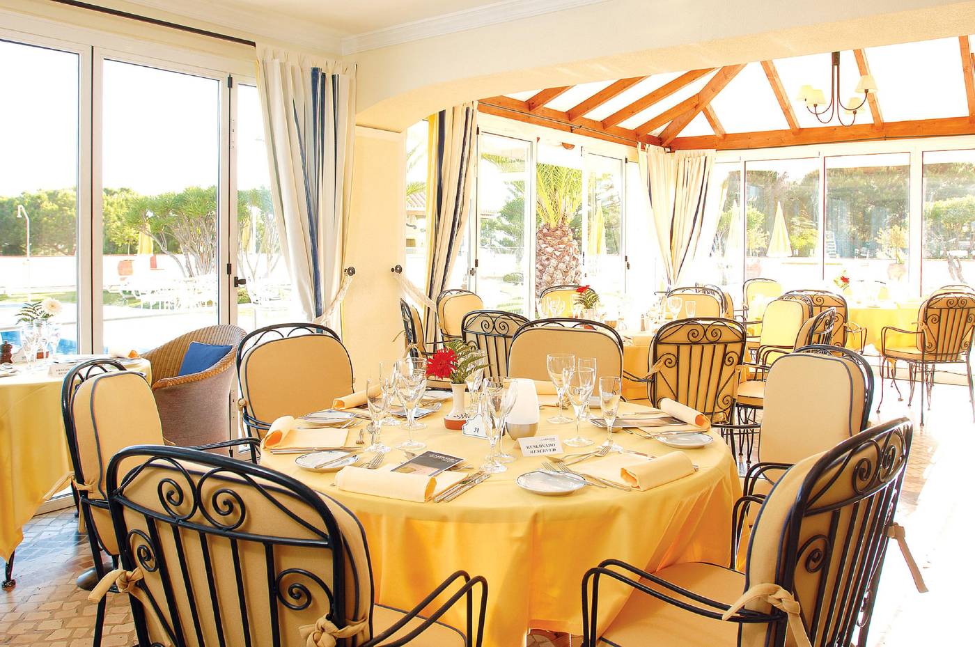 Dona-Filipa-Hotel-Restaurant-35