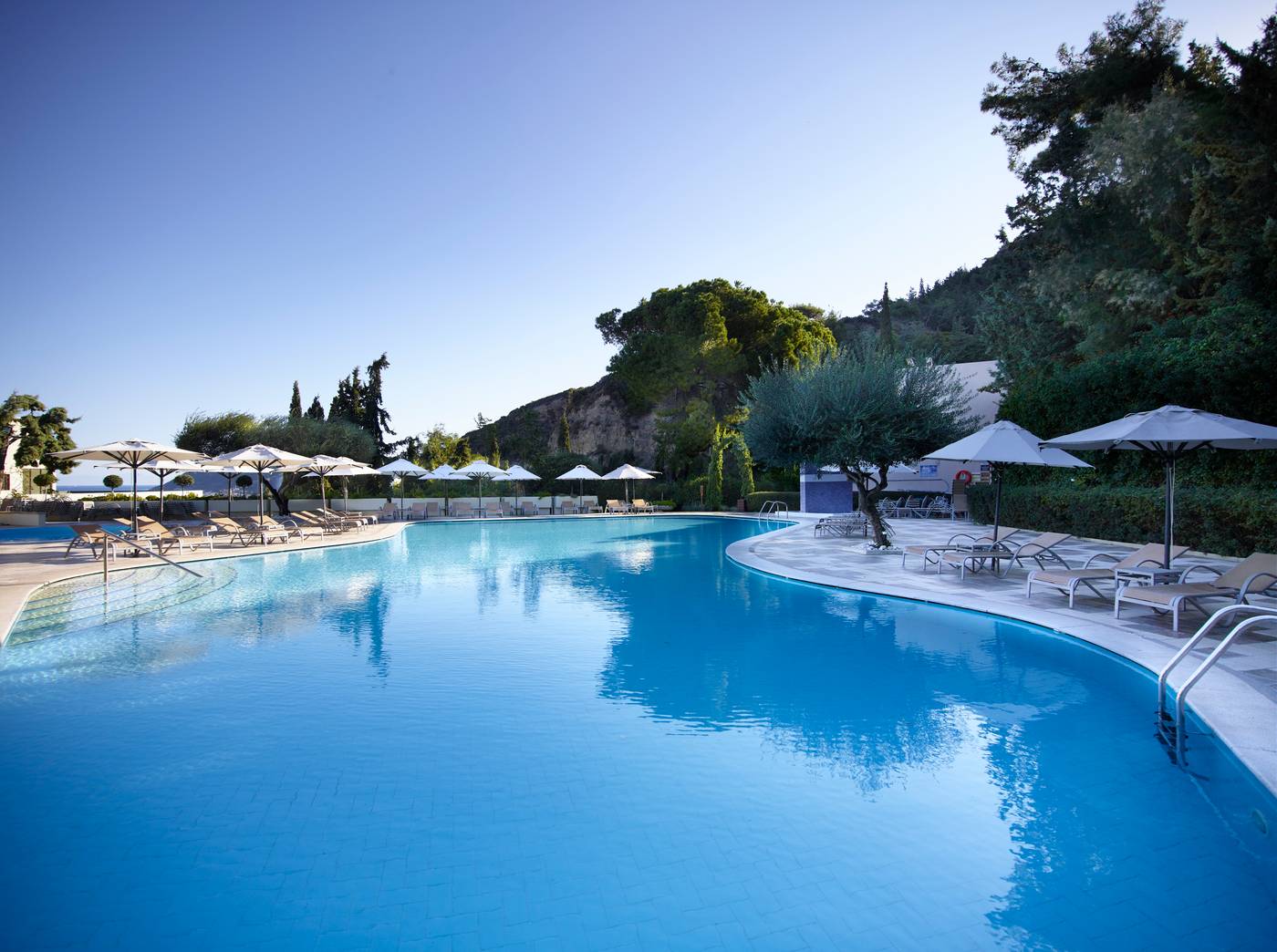Amus-Hotel---Spa-Pool-5