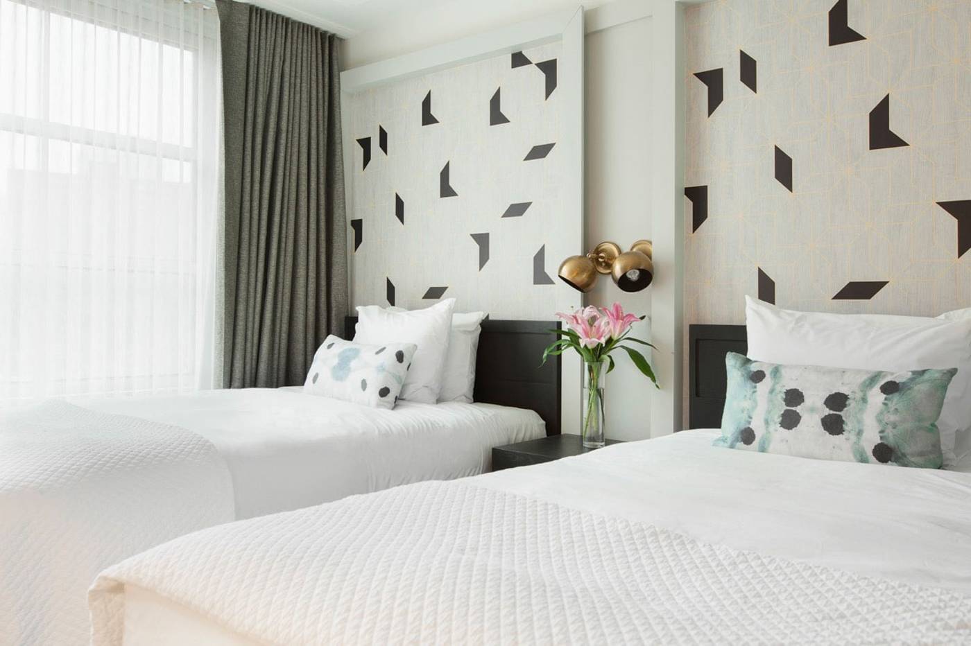 The-Tillary-Hotel-Brooklyn-Room-7