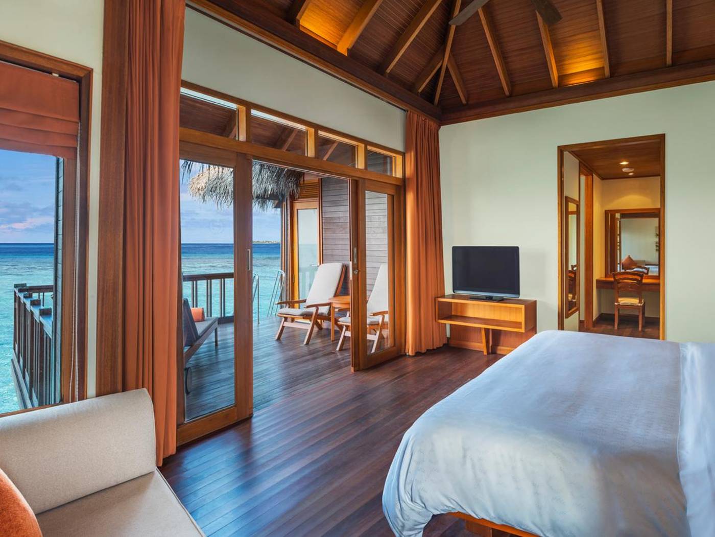 Sheraton Maldives Full Moon Resort & Spa