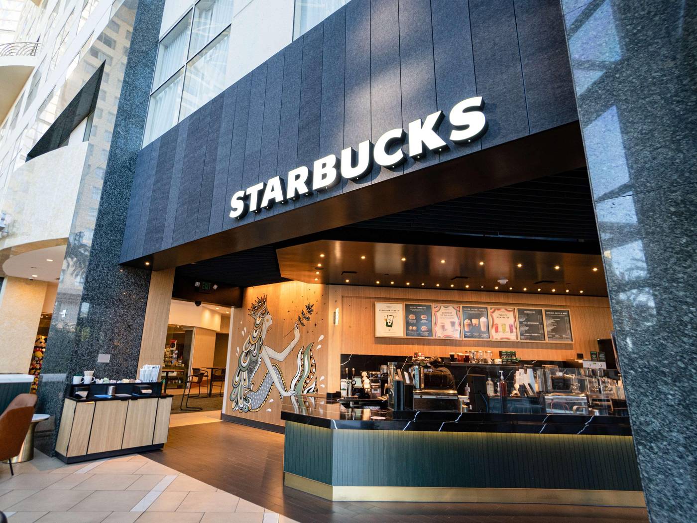 Hyatt-Regency-Orange-County-Restaurant-11