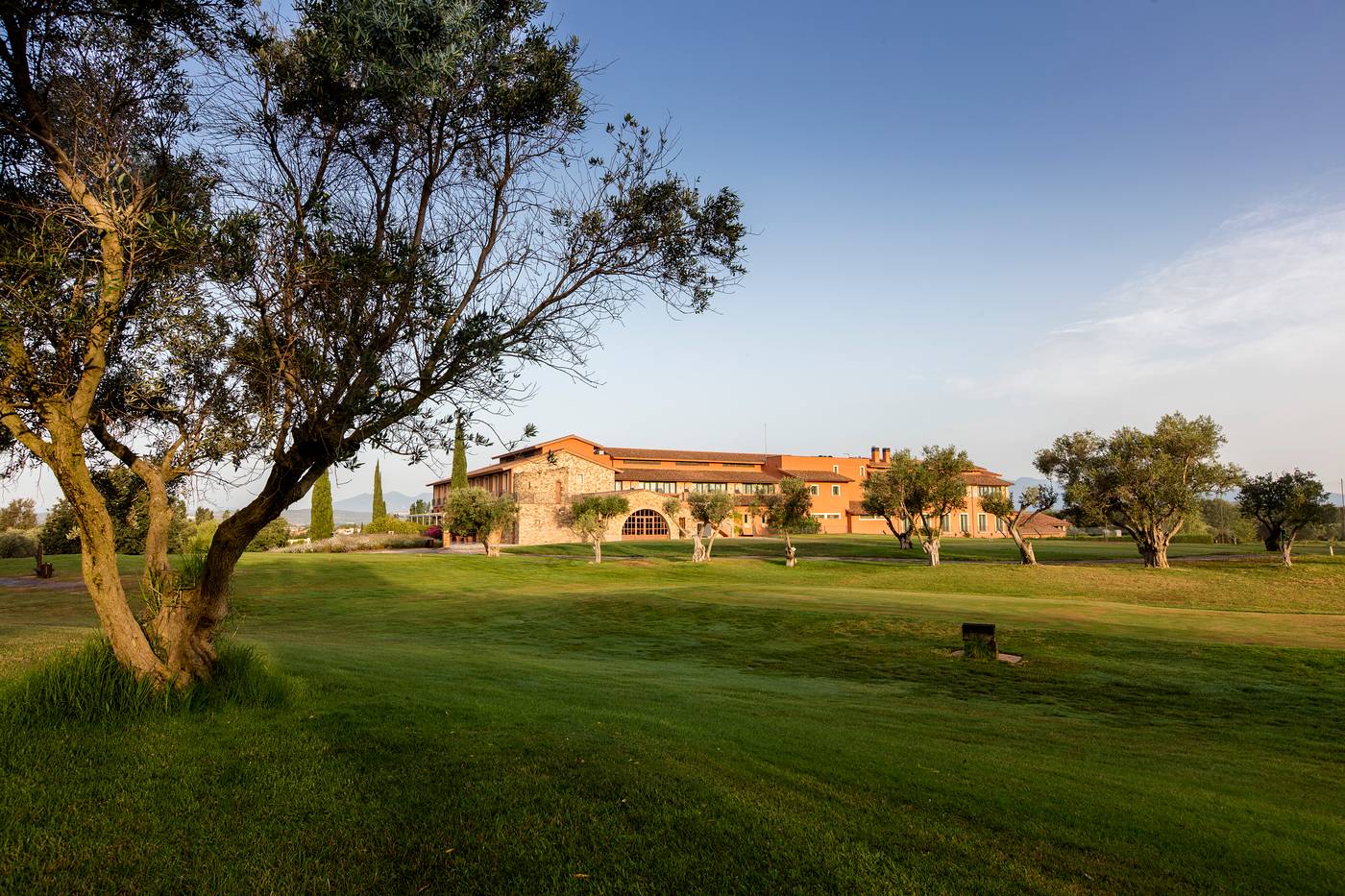 Peralada-Wine-Spa---Golf-General-view-5