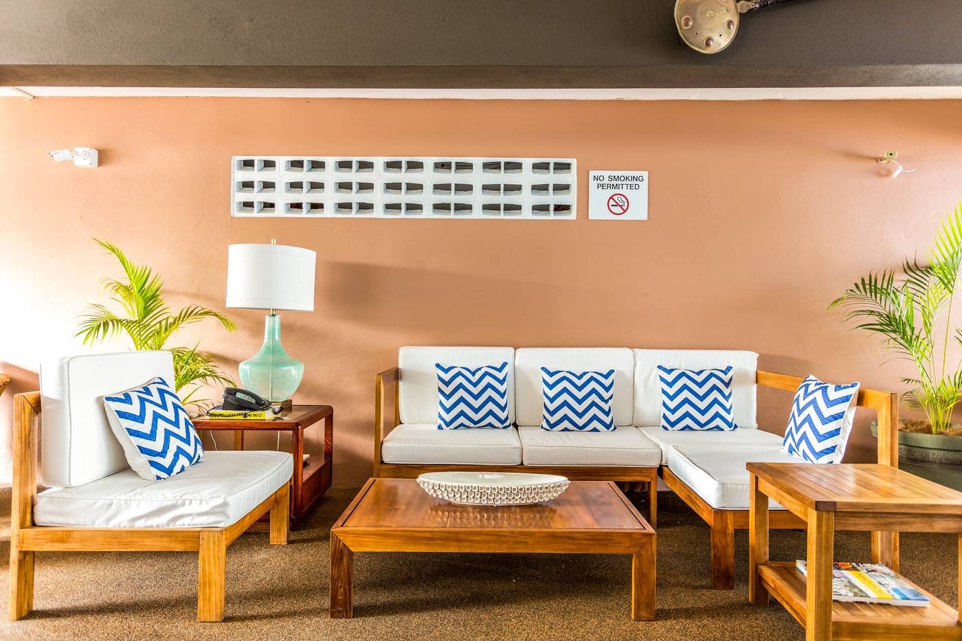 Pirate-s-Inn-Hotel-----Lobby-16