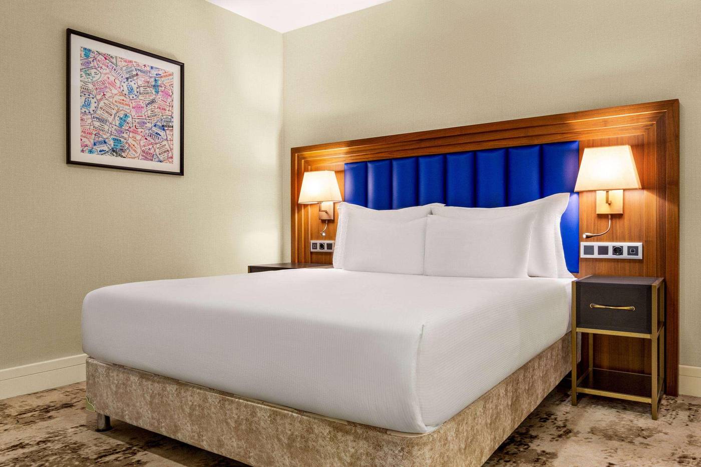 Ramada-Plaza-By-Wyndham-Istanbul-Sultanahmet-Room-8