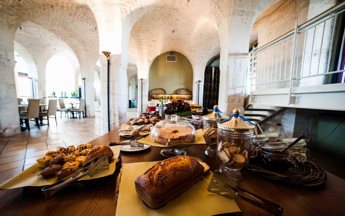 Victor Country Hotel-Italy-ALBEROBELLO-Lobby-7