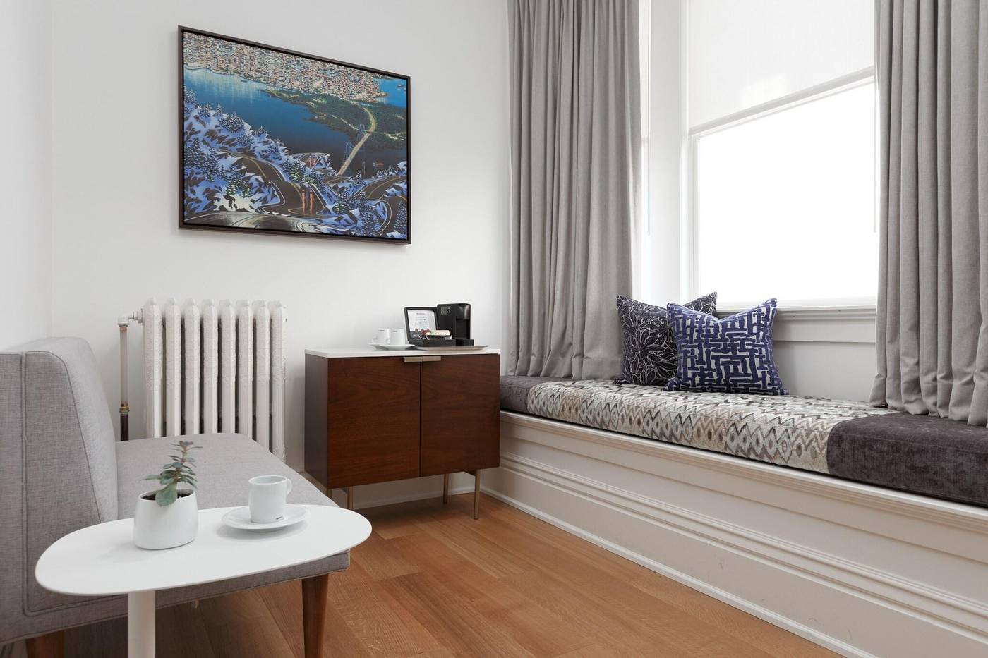 Victorian-Hotel-Vancouver-Room-47