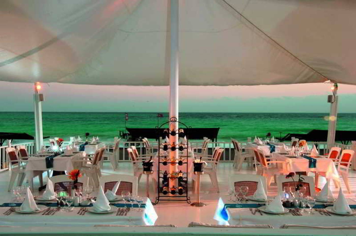 Aska-Costa-Holiday-Club-Restaurant-64