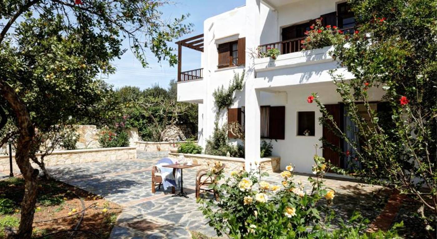 Alianthos Suites in