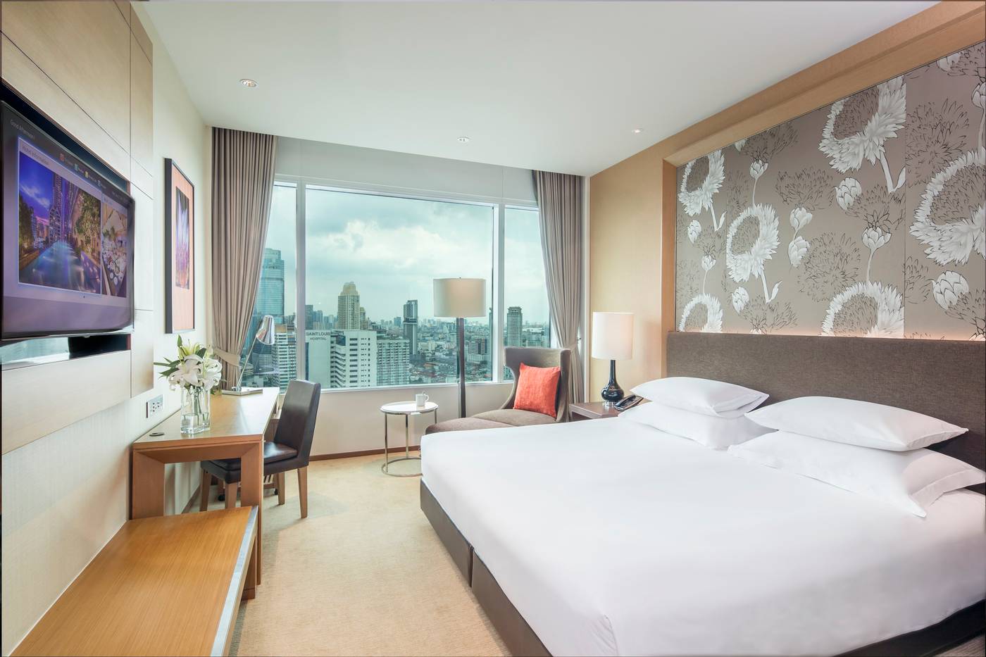 Eastin-Grand-Hotel-Sathorn-Bangkok-Room-21