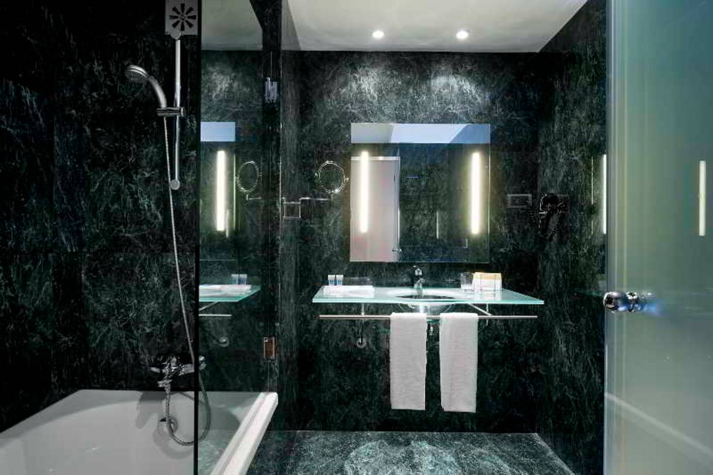 Eurostars-Lisboa-Parque-Hotel-Room-26