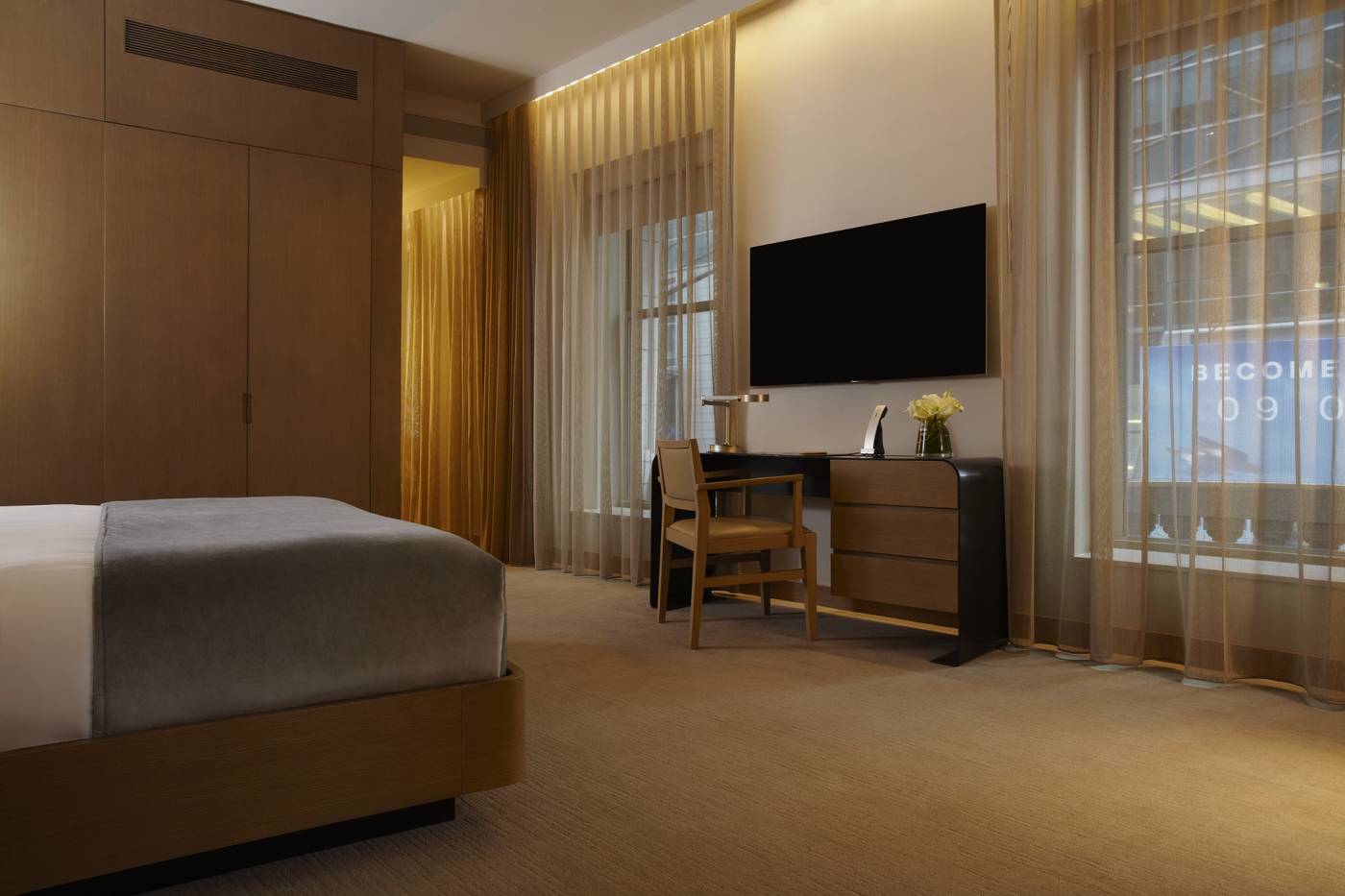 The-Knickerbocker-Hotel-Room-29