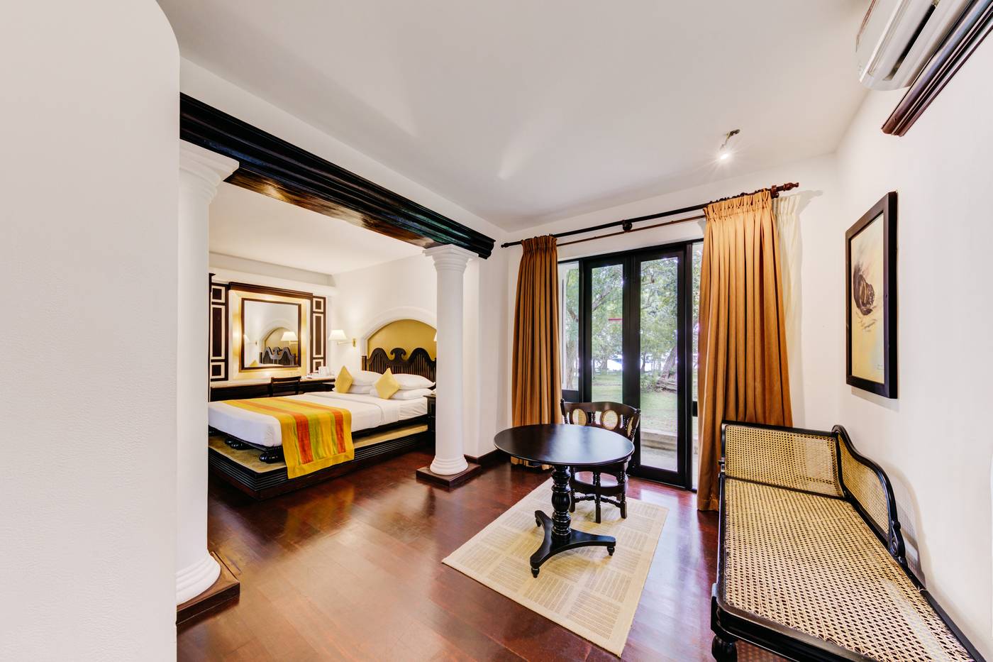 Cinnamon-Lodge-Habarana-Room-28