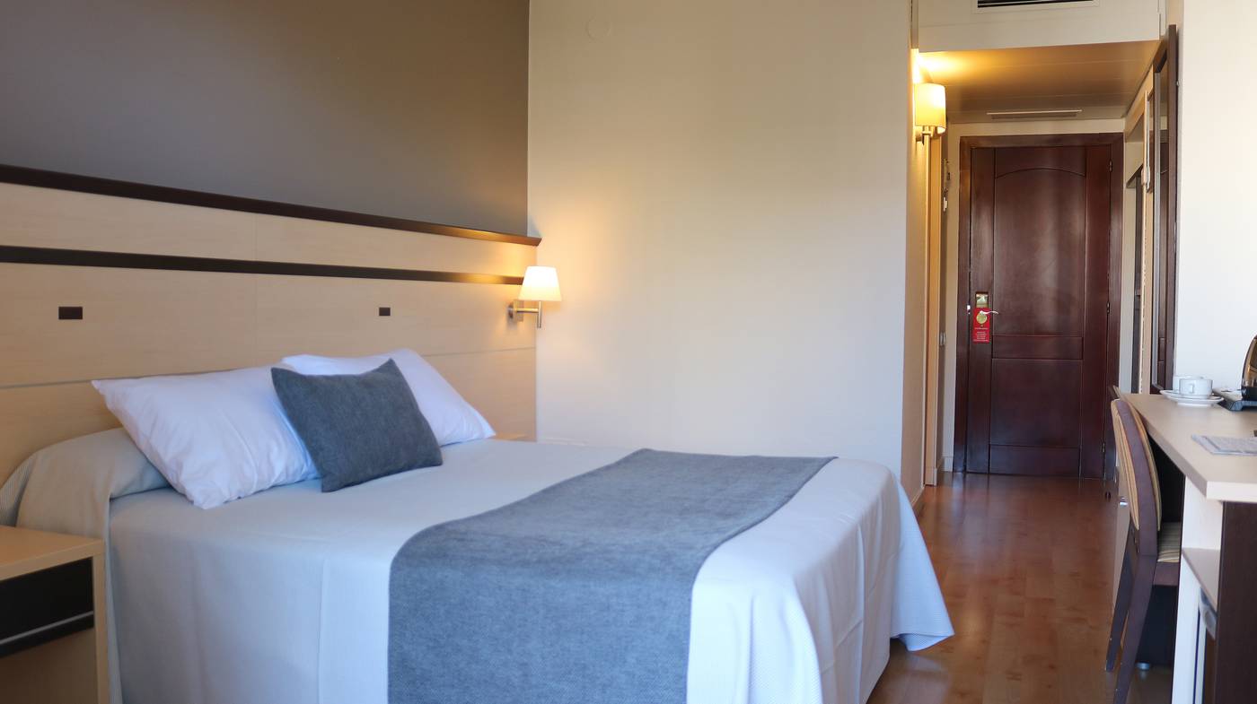 Golden-Port-Salou-and-Spa-Room-33