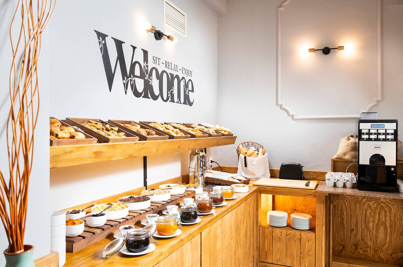 The-Three-Corners-Hotel-Anna-Superior-Restaurant-28