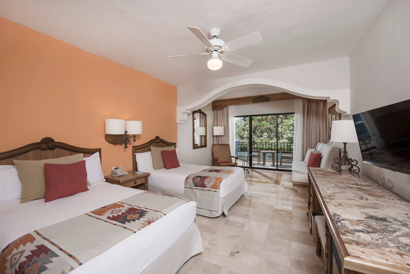 Iberostar-Waves-Paraiso-Beach-Room-30