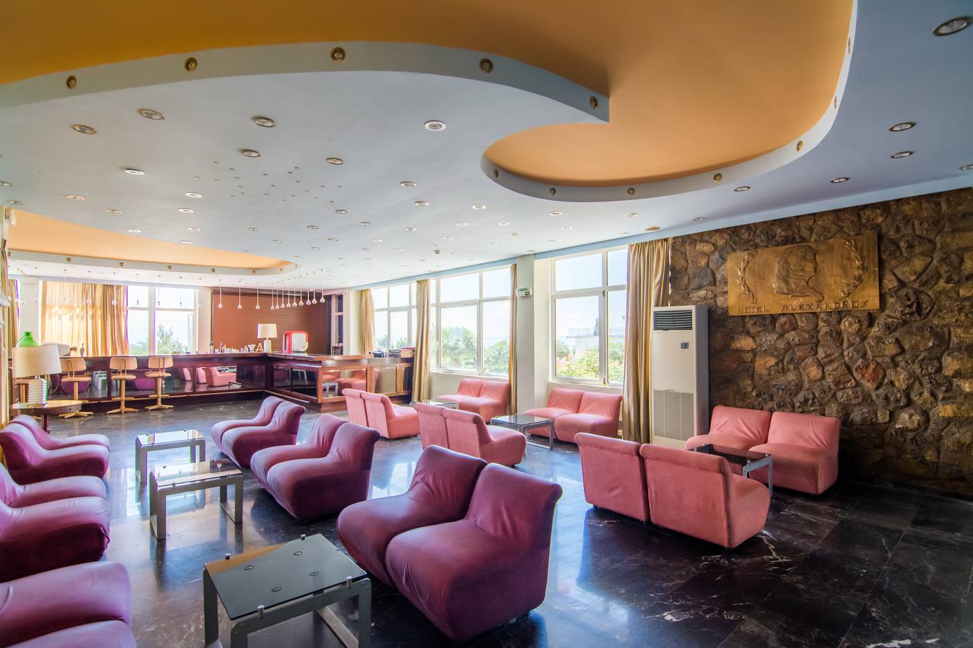 Alexandros-Lobby-24