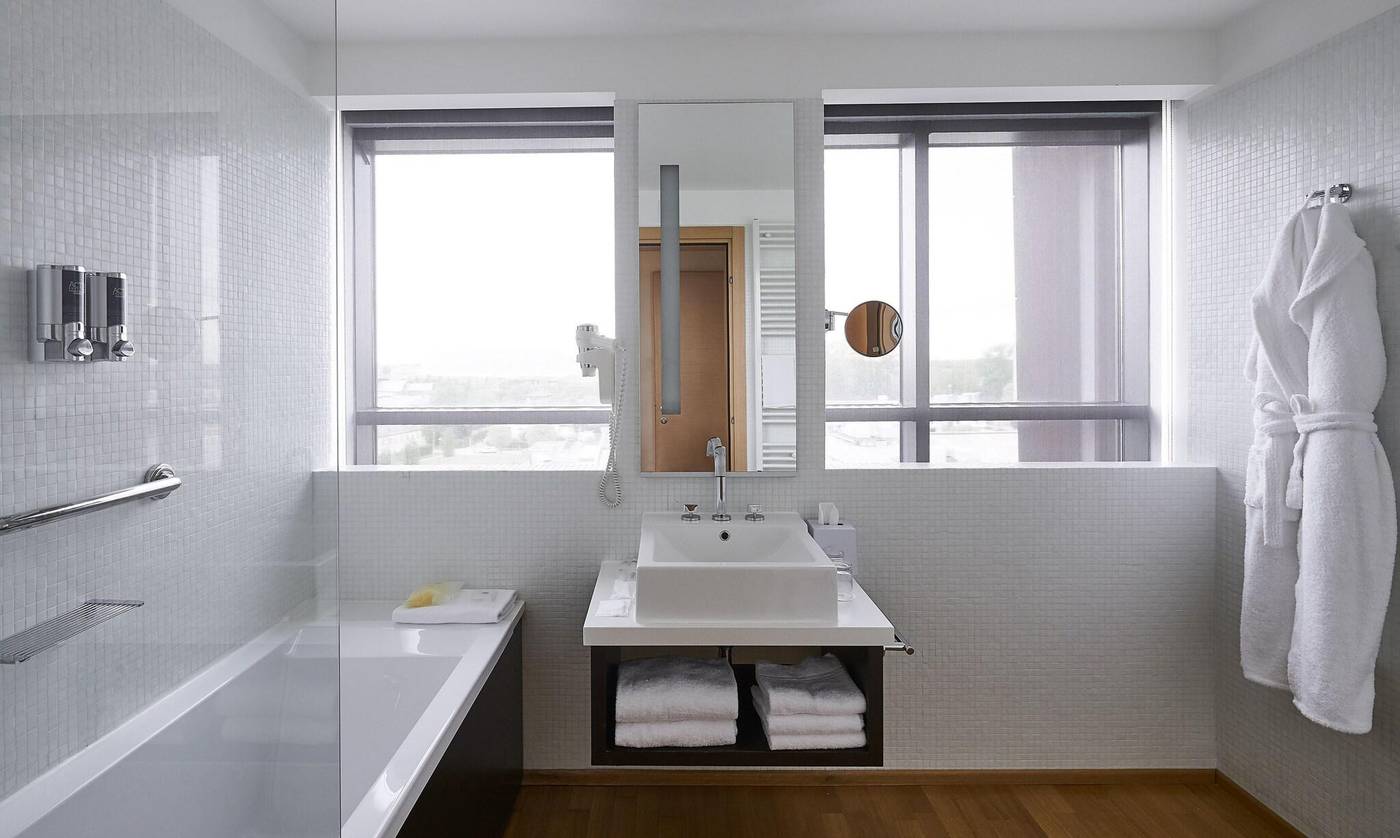 Four-Points-By-Sheraton-Venice-Mestre-Room-26