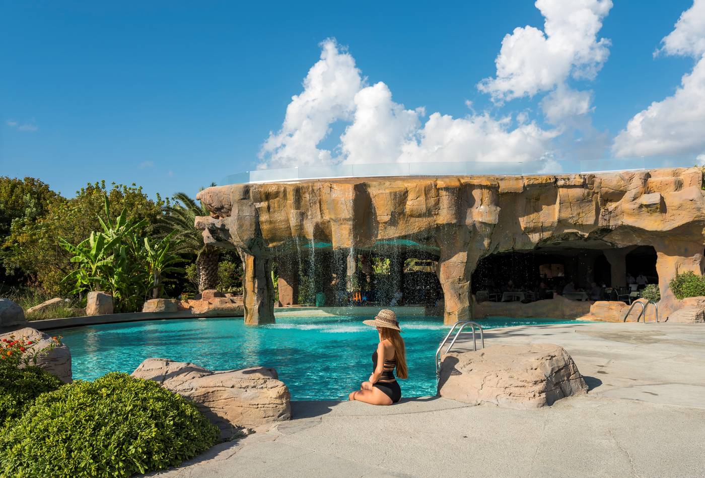 Starlight Resort Hotel