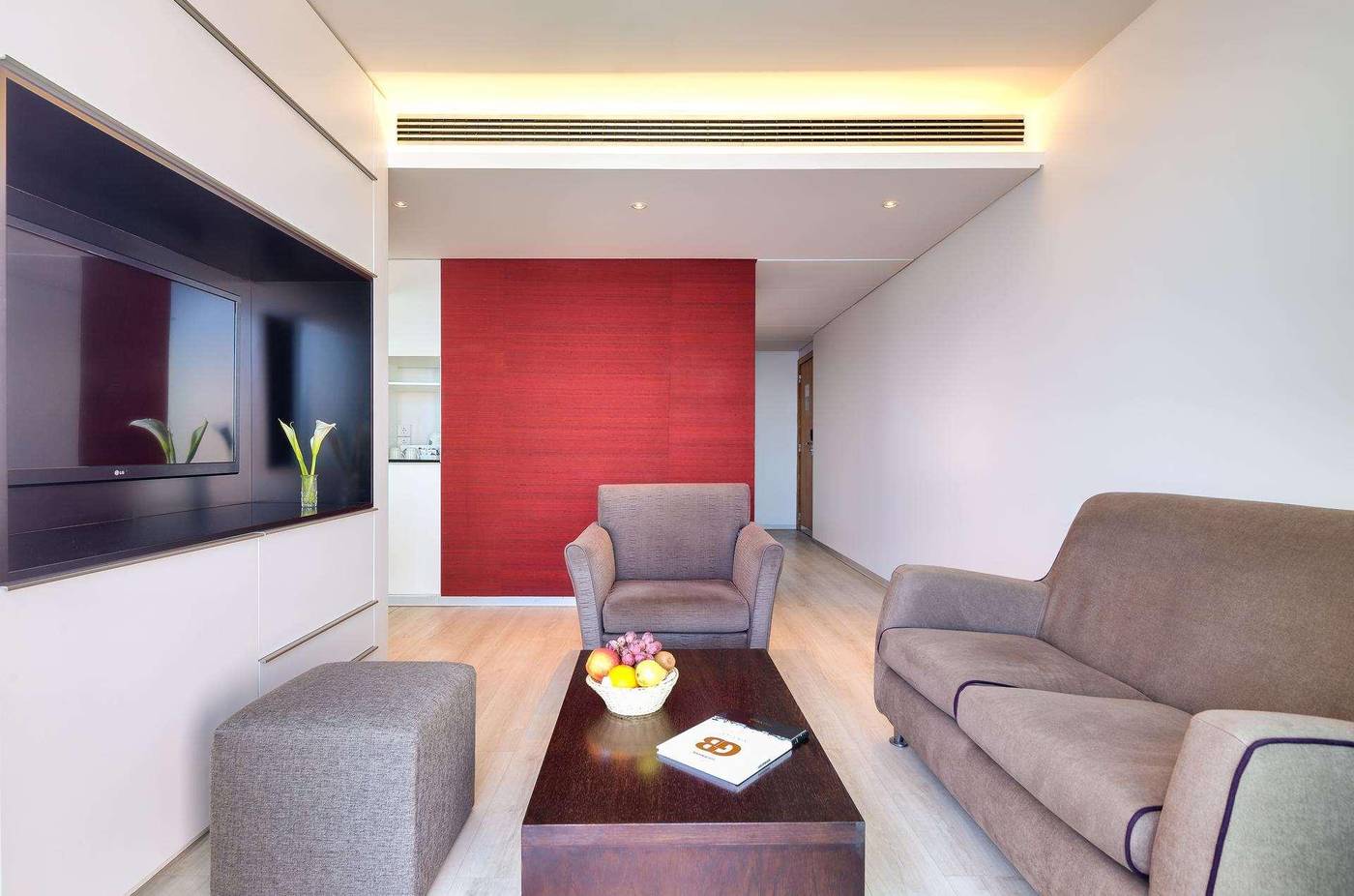 The-Views-Monumental-Room-61