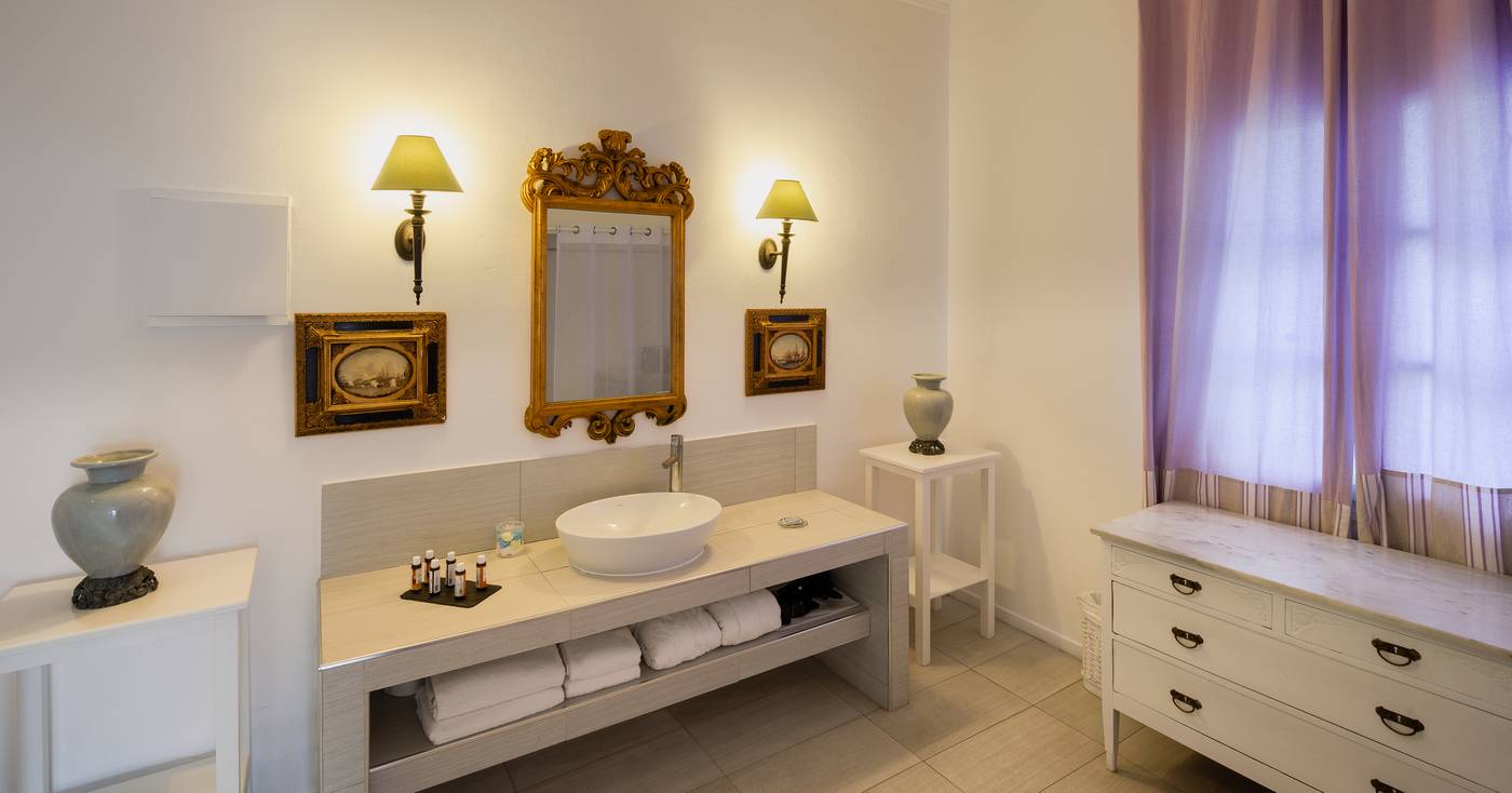 La Maltese Caldera Concept-Greece-Imerovigli-Room-7