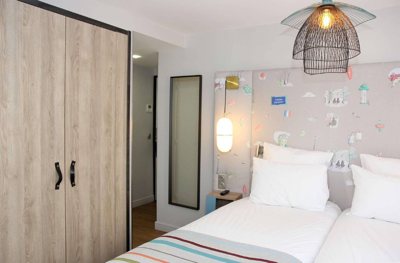 Hotel-Litteraire-Marcel-Ayme--BW-Premier-Collectio-General-view-32