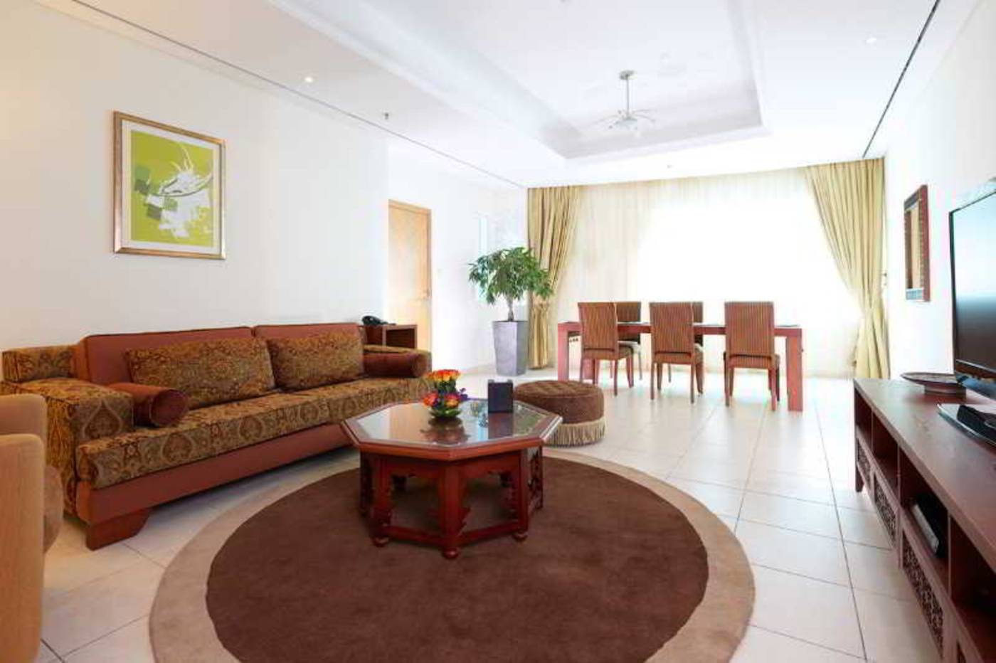 Tamani-Marina-Hotel-and-Hotel-Apartment-Room-13