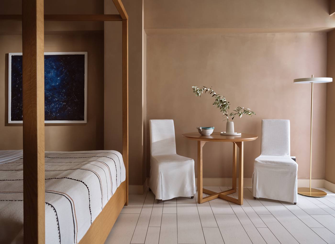 Eagles-Palace-Room-48