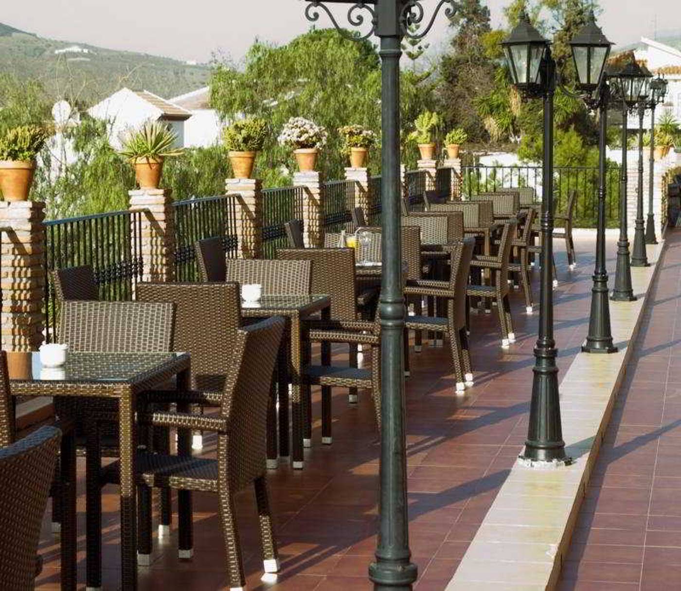 Hotel---Bungalows-Balc----n-de-Competa-Restaurant-9