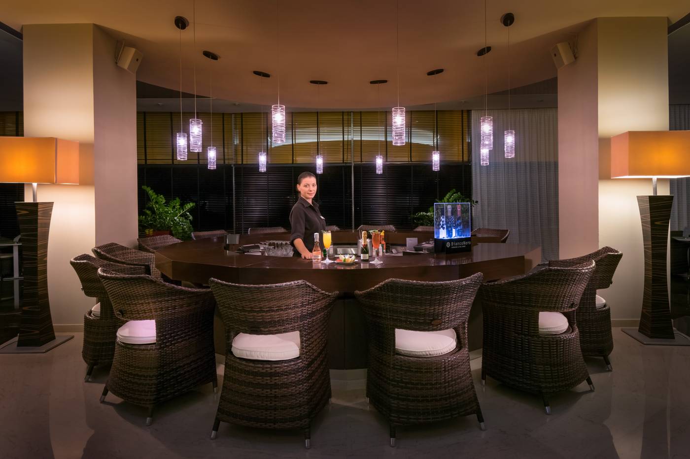 Olympic-Palace-Hotel-Bar-52