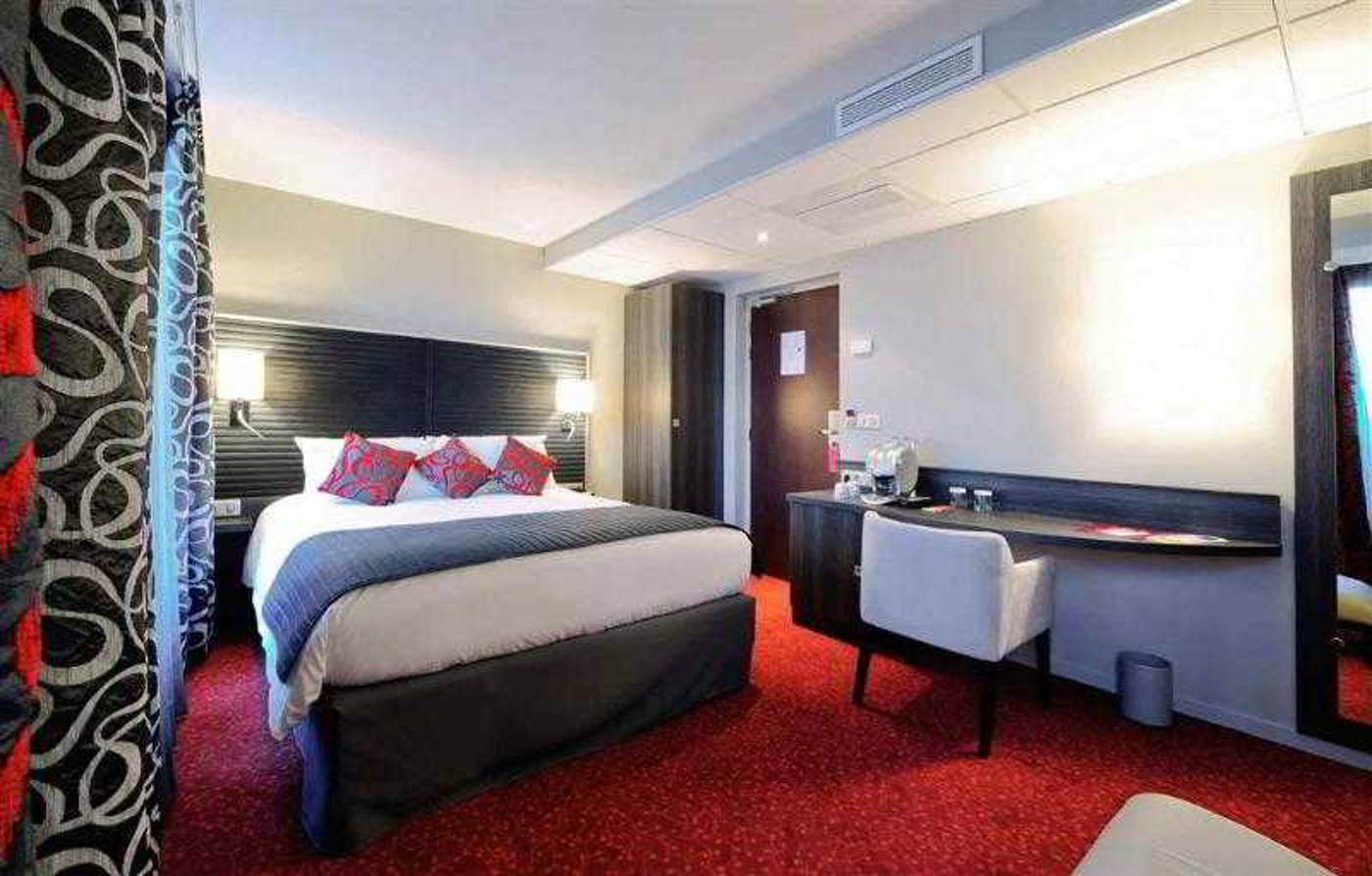Hotel-Mercure-Paris-Tour-Eiffel-Pont-Mirabeau-Room-40