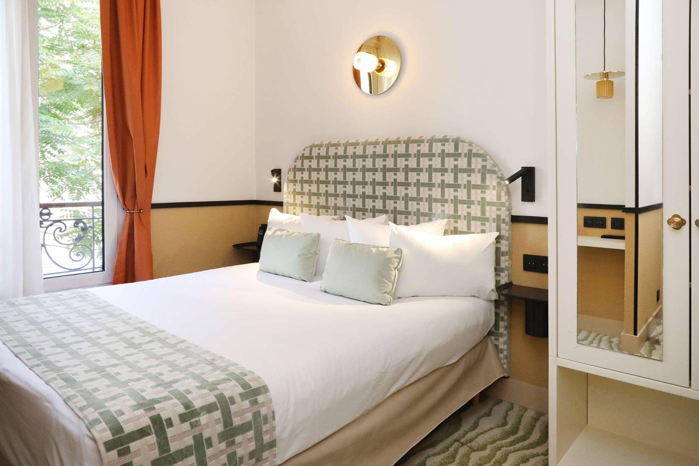 The-Five-Hotel-Paris-Quartier-Latin-Room-6