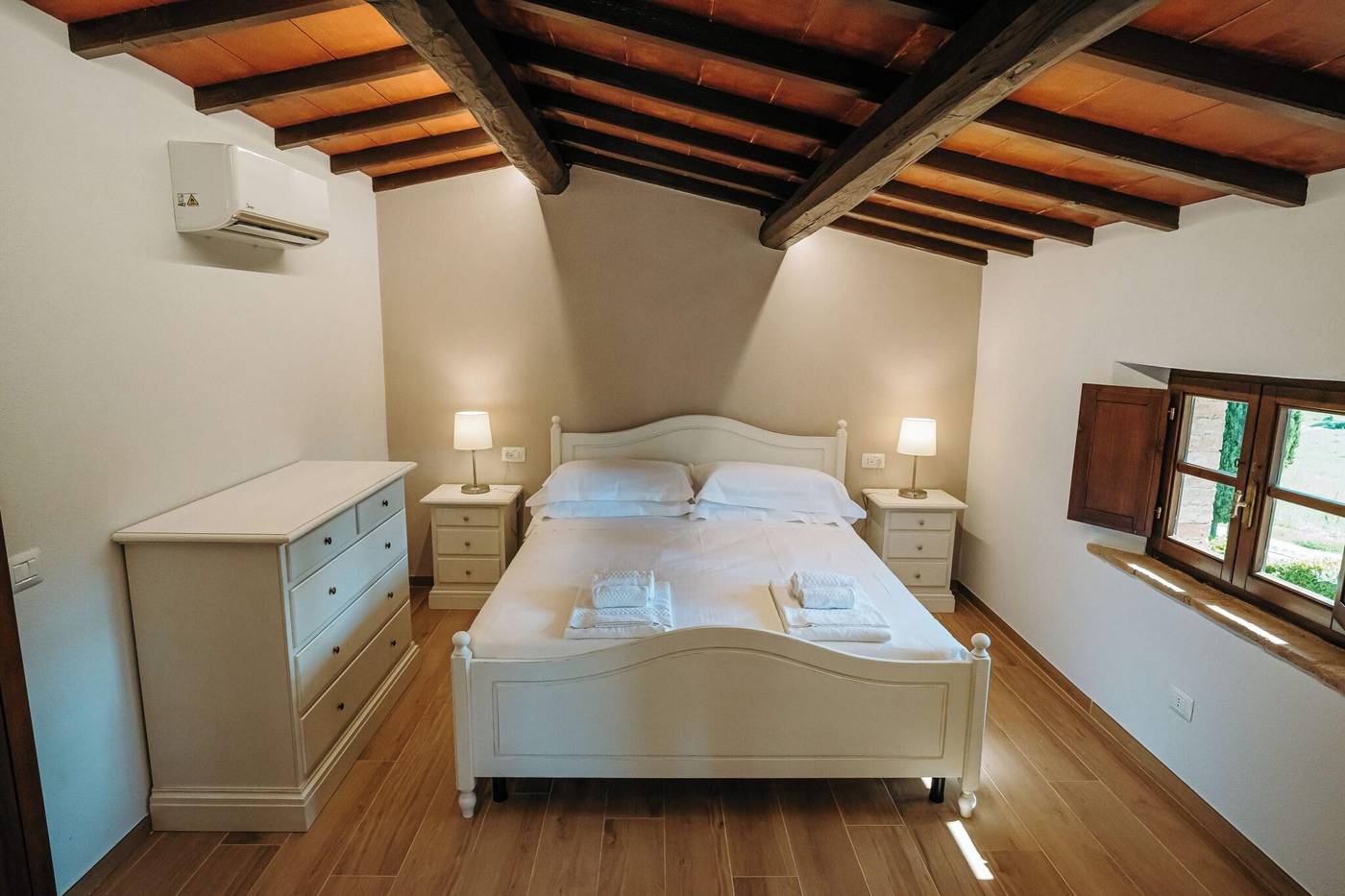 Borgo-Il-Poggiaccio-Room-9
