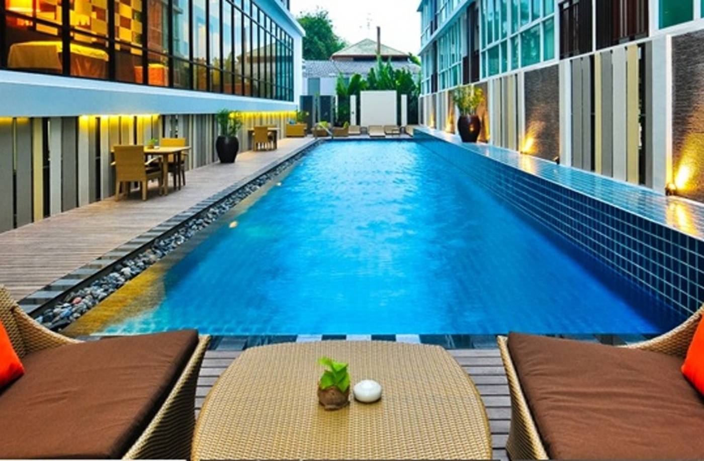 Mida-Hotel-Ngamwongwan-Pool-26