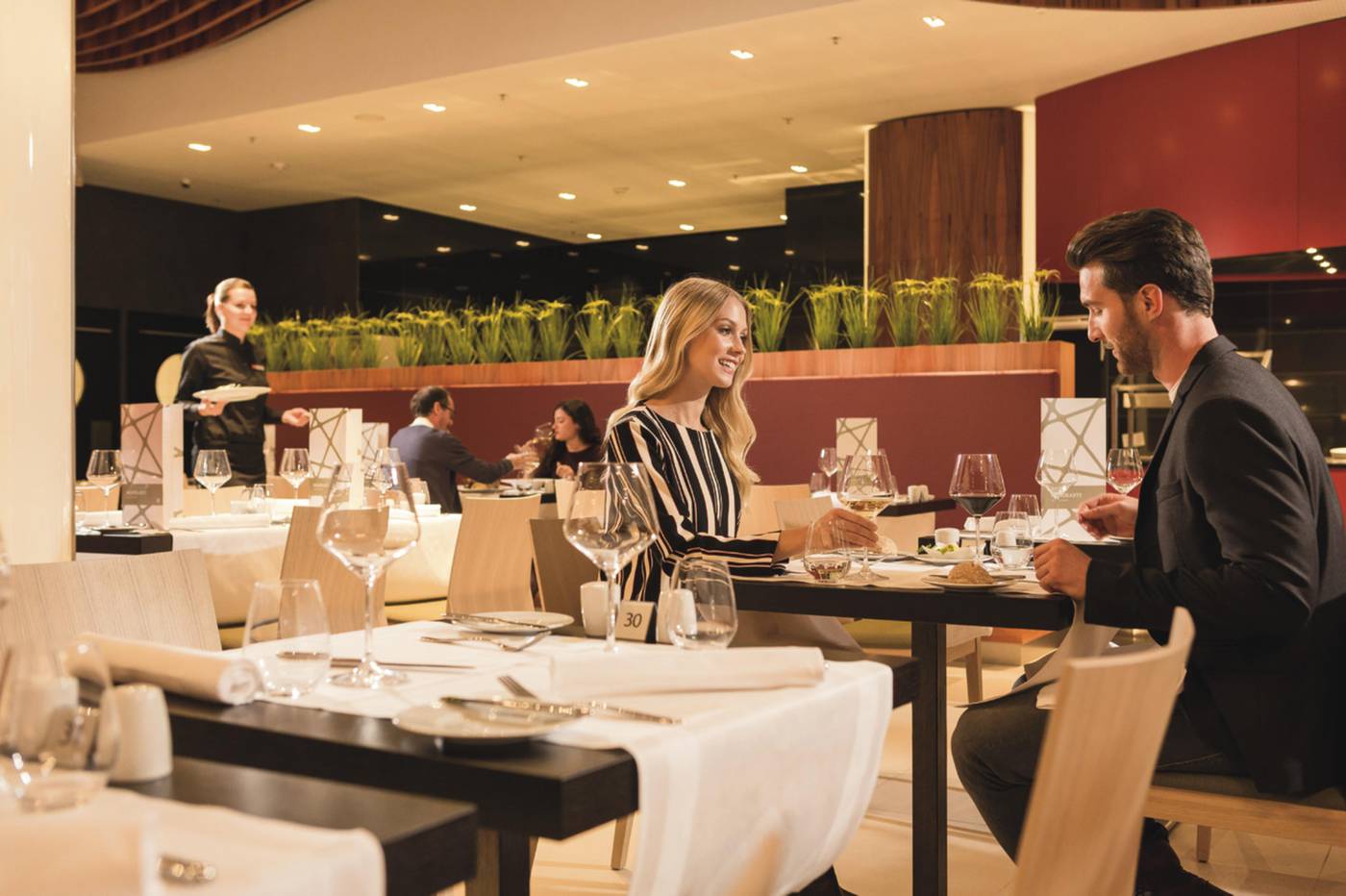Riu-Plaza-Berlin-Restaurant-42